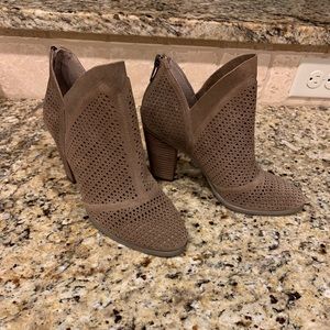 New Vince Camuto Flunna Ankle Boot Bootie Sz 8.5